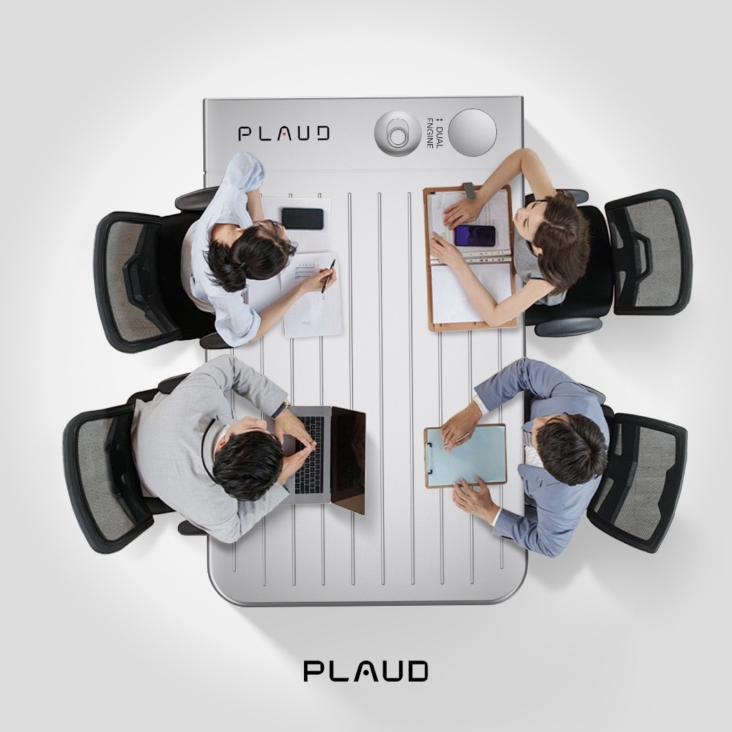 PLAUD AIボイスレコーダー 使用イメージ